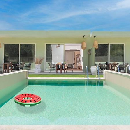 האראקי Theros Suites מראה חיצוני תמונה